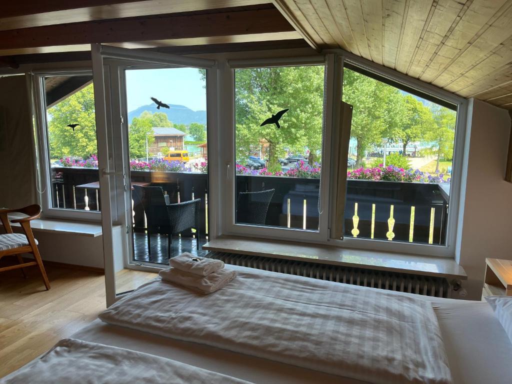 Doppelzimmer mit Schlossblick – Gästehaus Forggensee