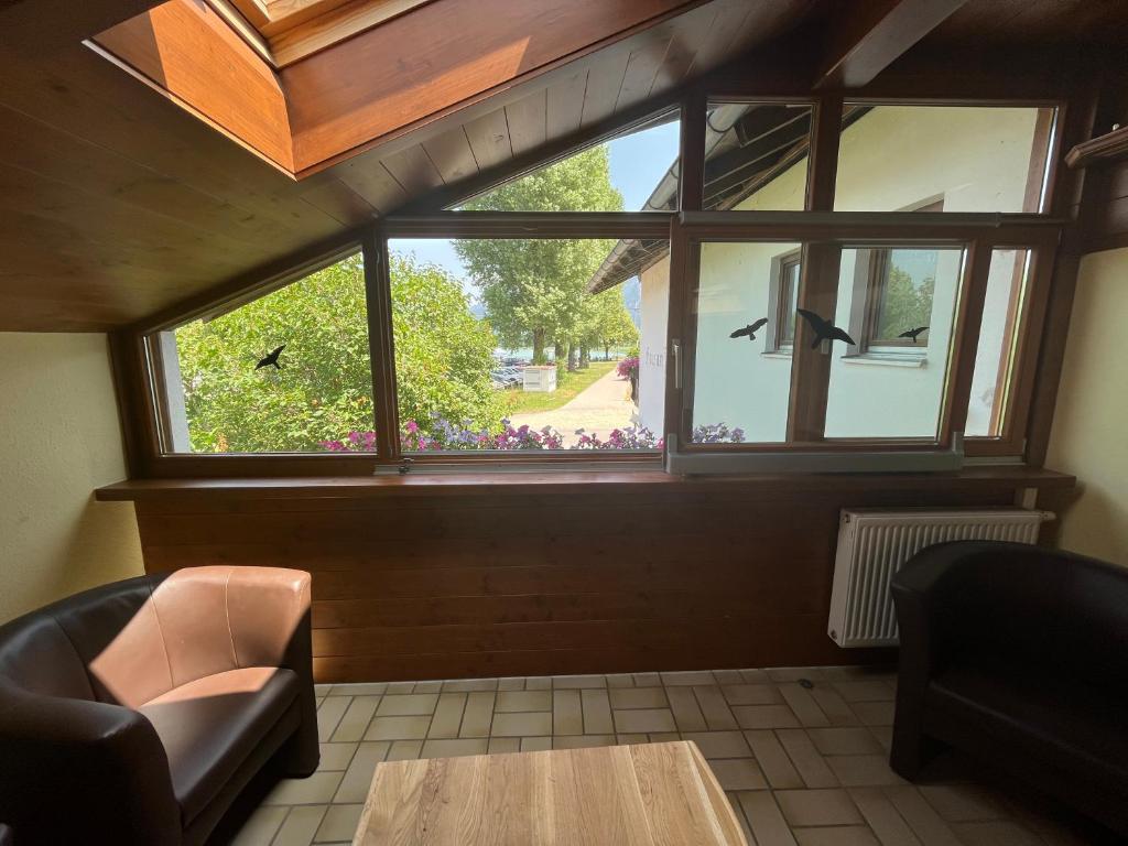 Familienzimmer mit Balkon – Gästehaus Forggensee